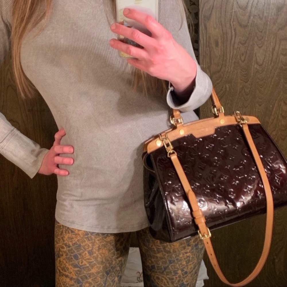 (SOLD) Auth Louis Vuitton Vernis Brea MM Amarante - Picture 8 of 8
